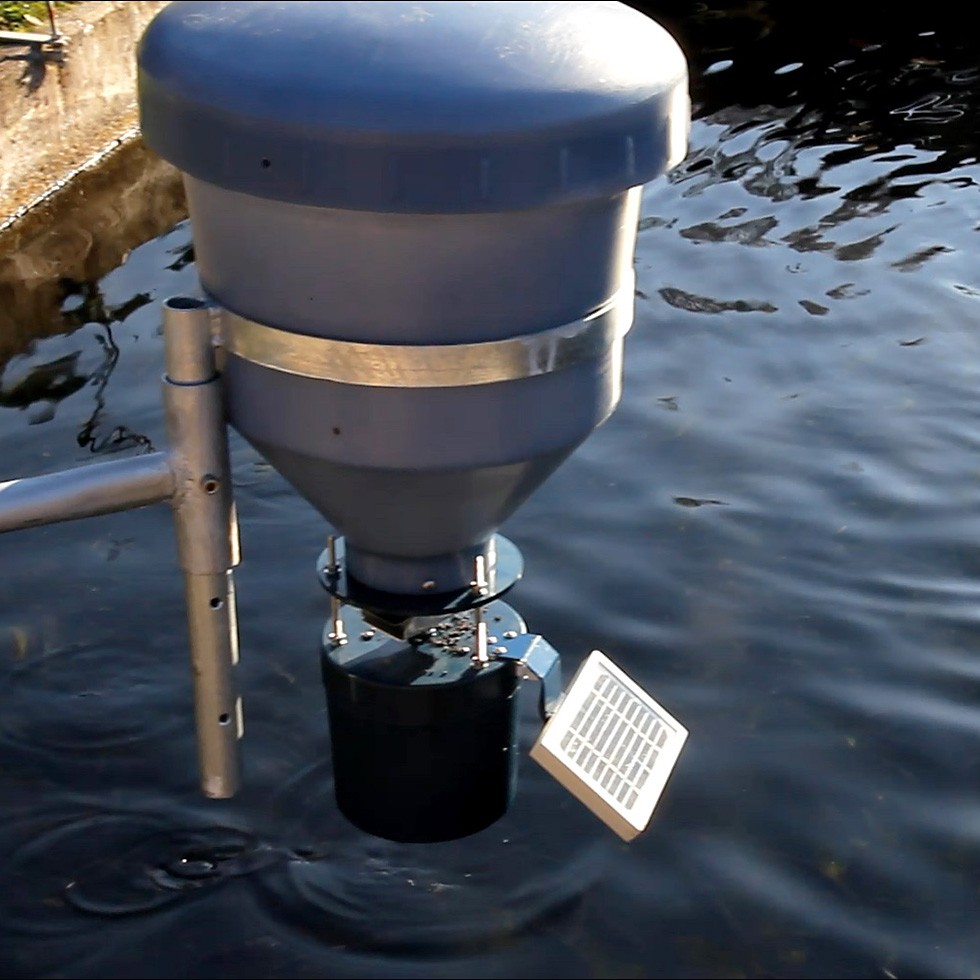 FIAP Solar Feeder 10 kg Art. No. 1568aquaculturefish feedingfish
